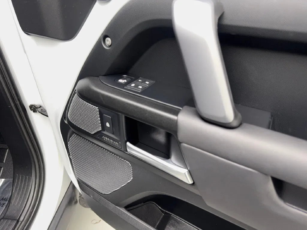 2023 Land Rover Defender V8 - Photo 51