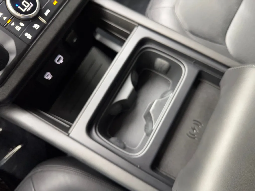 2023 Land Rover Defender V8 - Photo 70