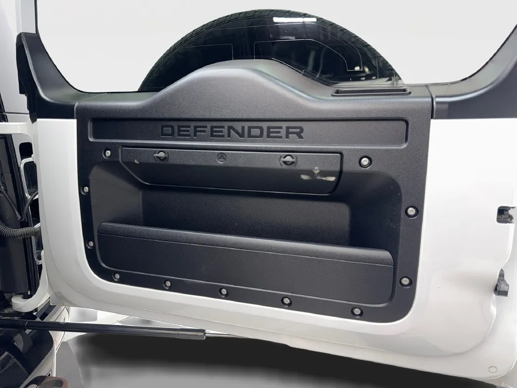 2023 Land Rover Defender V8 - Photo 84