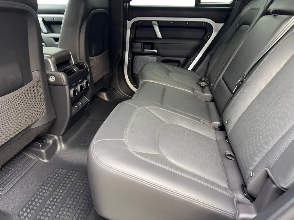 2023 Land Rover Defender V8 - Photo 35