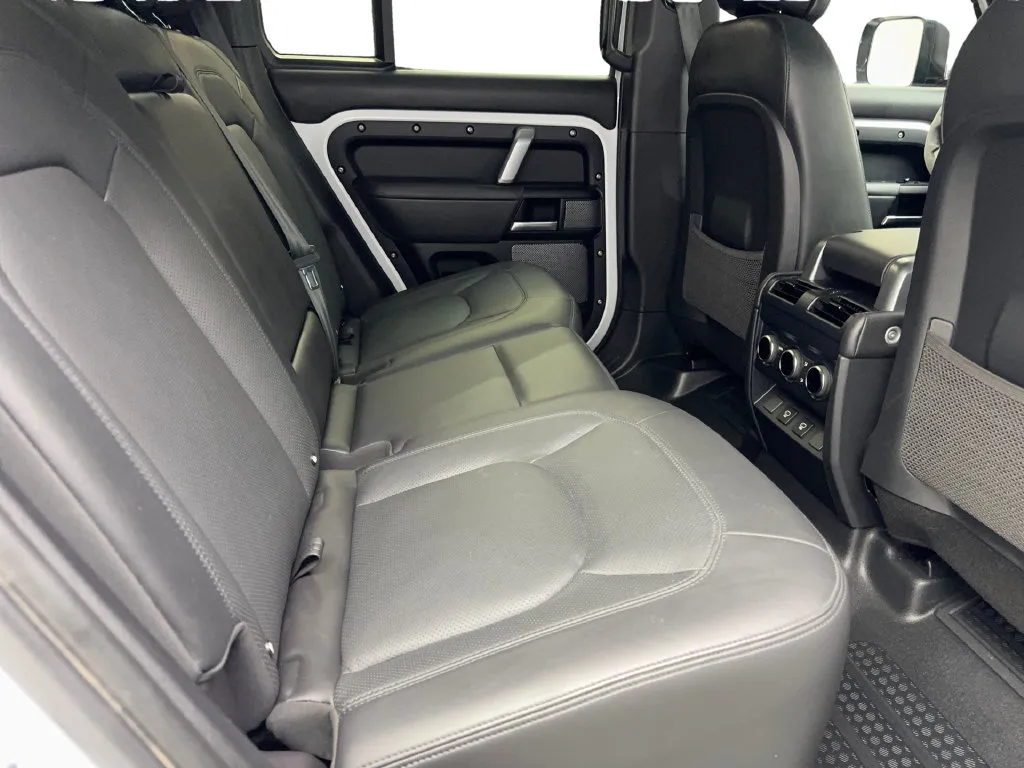 2023 Land Rover Defender V8 - Photo 41