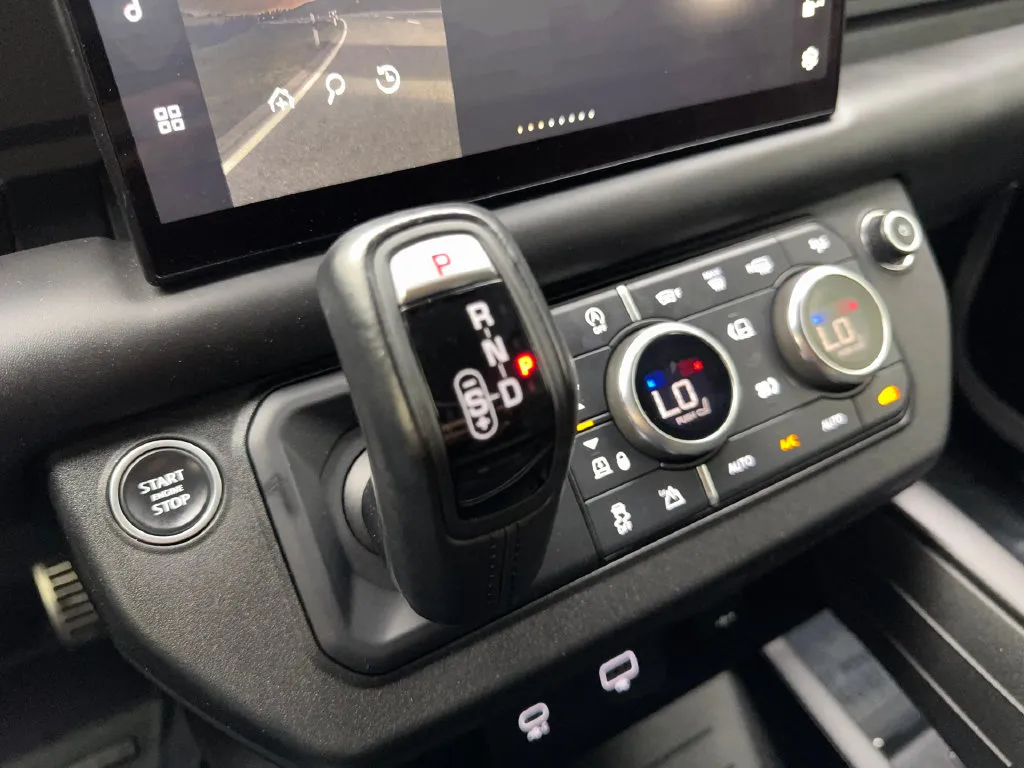 2023 Land Rover Defender V8 - Photo 68