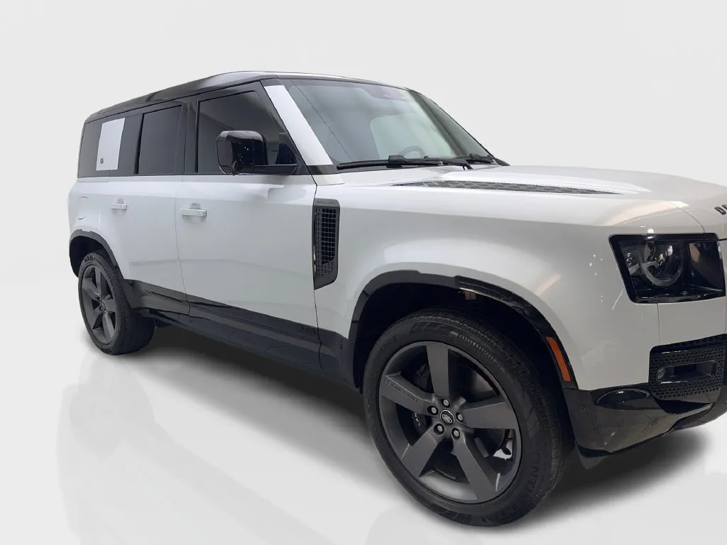 2023 Land Rover Defender V8 - Photo 14