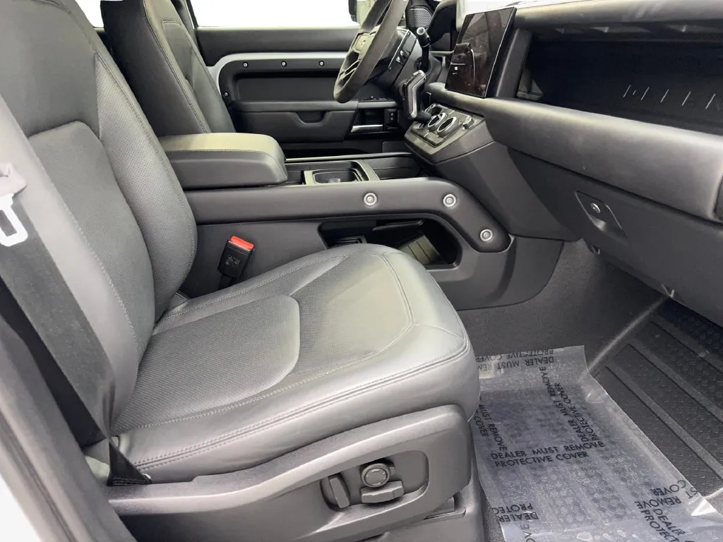 2023 Land Rover Defender V8 - Photo 46