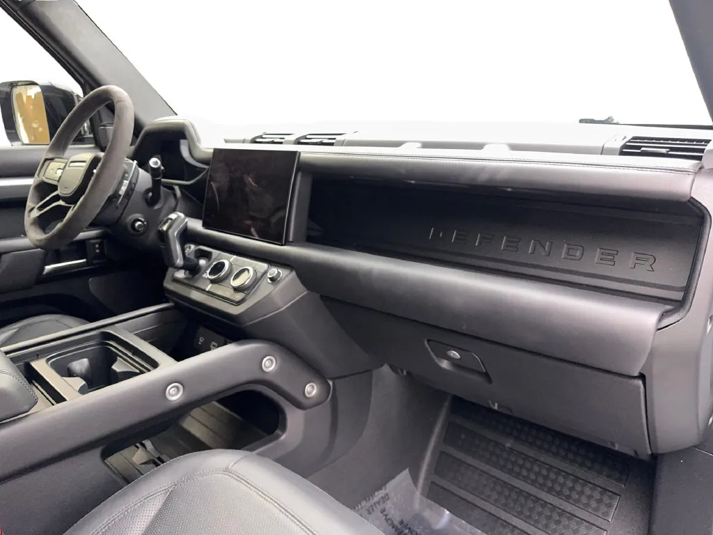 2023 Land Rover Defender V8 - Photo 54