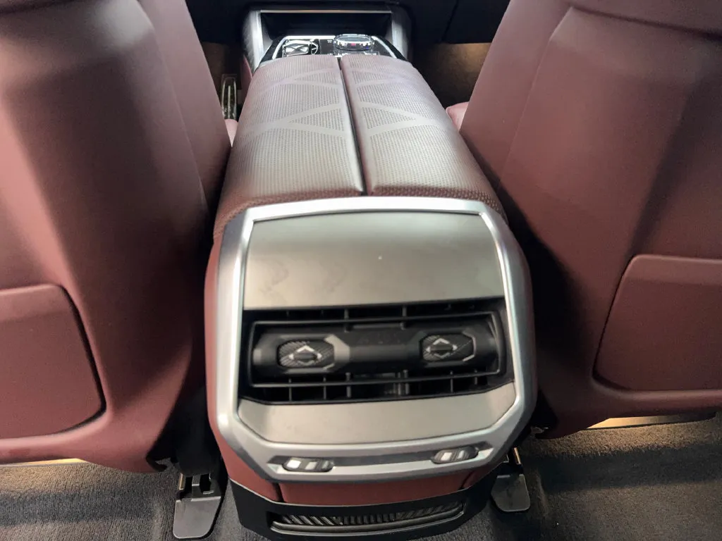 BMW 7 Series photo 70