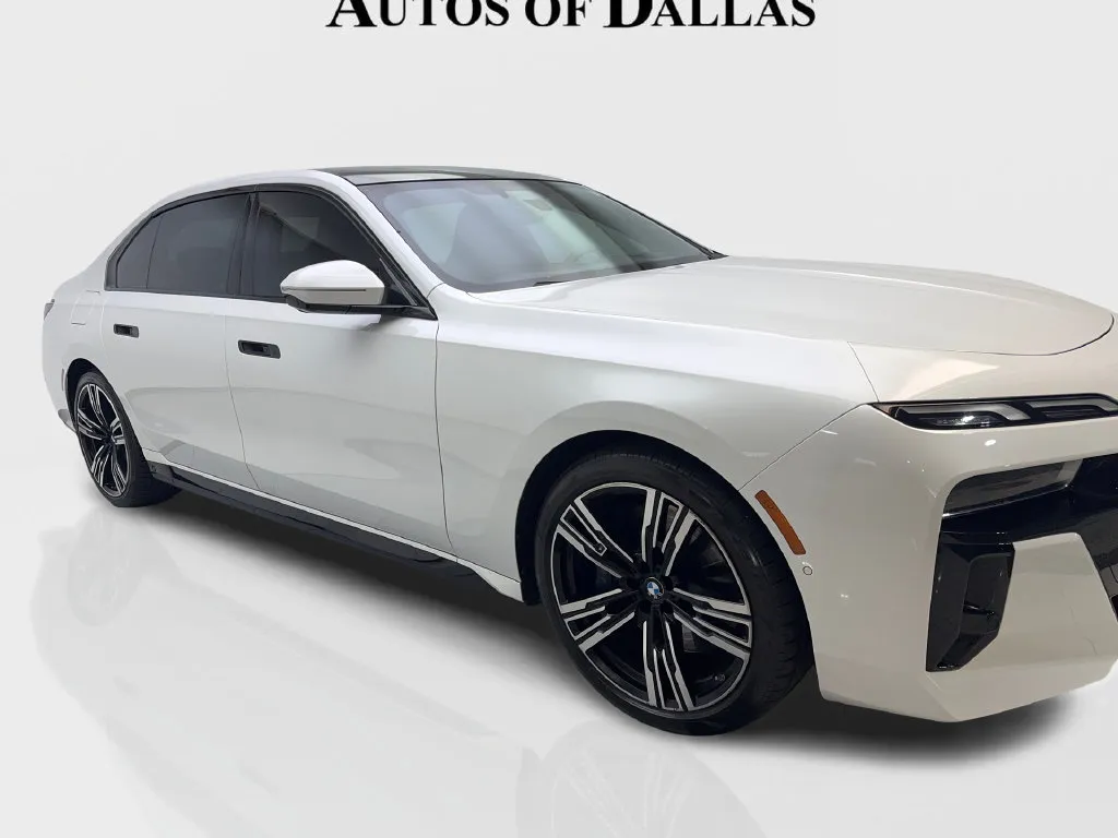BMW 7 Series photo 14