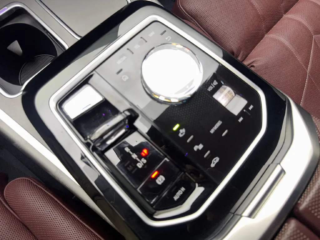 BMW 7 Series photo 68