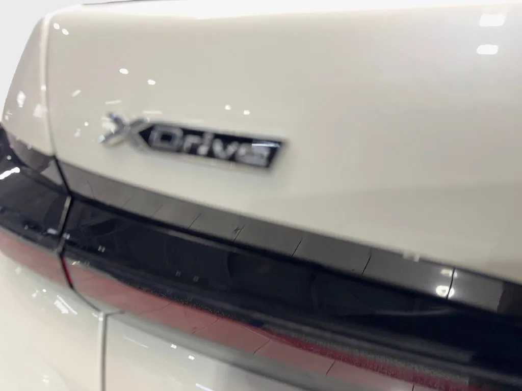 BMW 7 Series photo 26