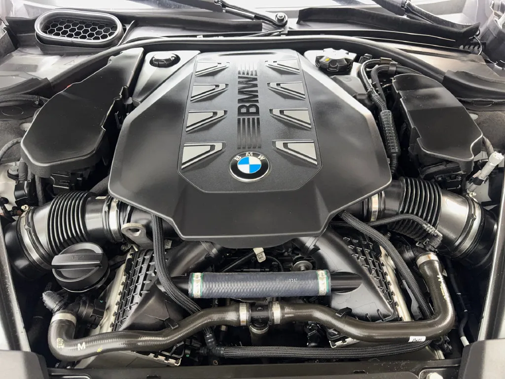 BMW 7 Series photo 75