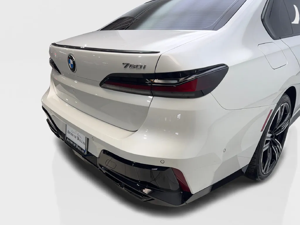 BMW 7 Series photo 20