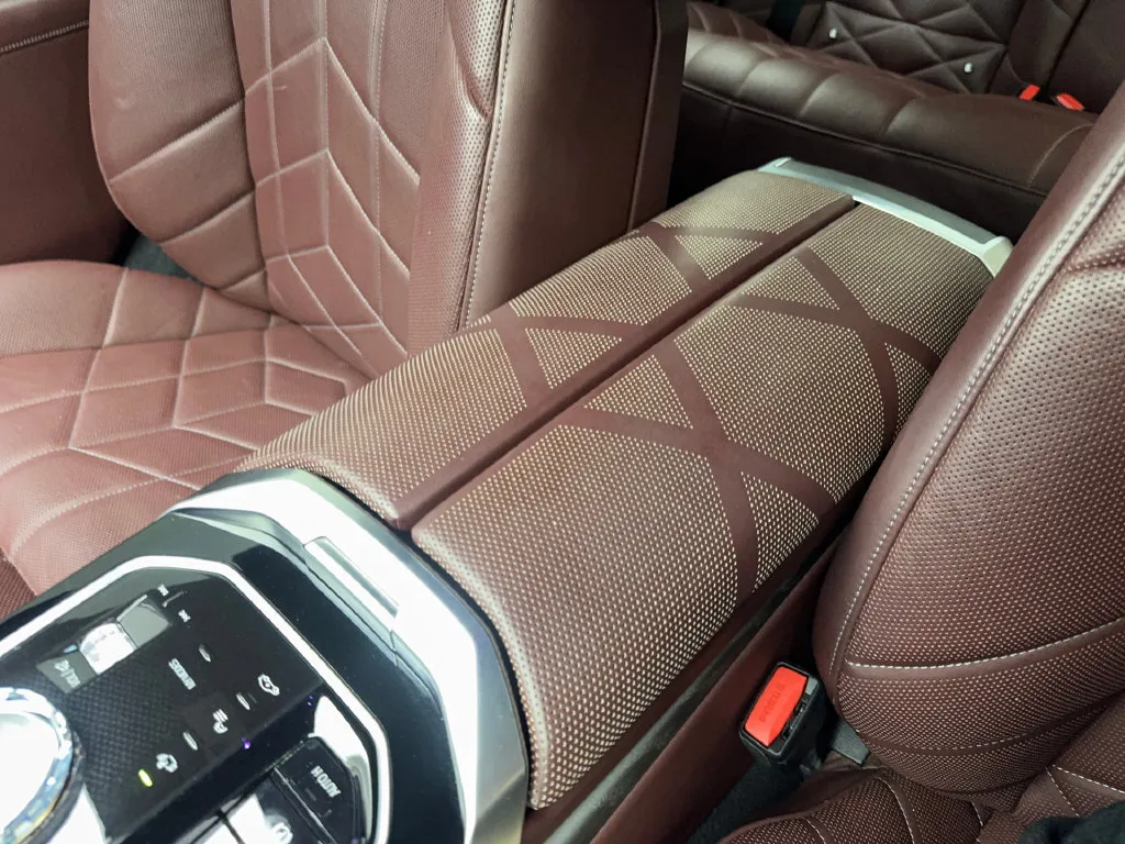 BMW 7 Series photo 69
