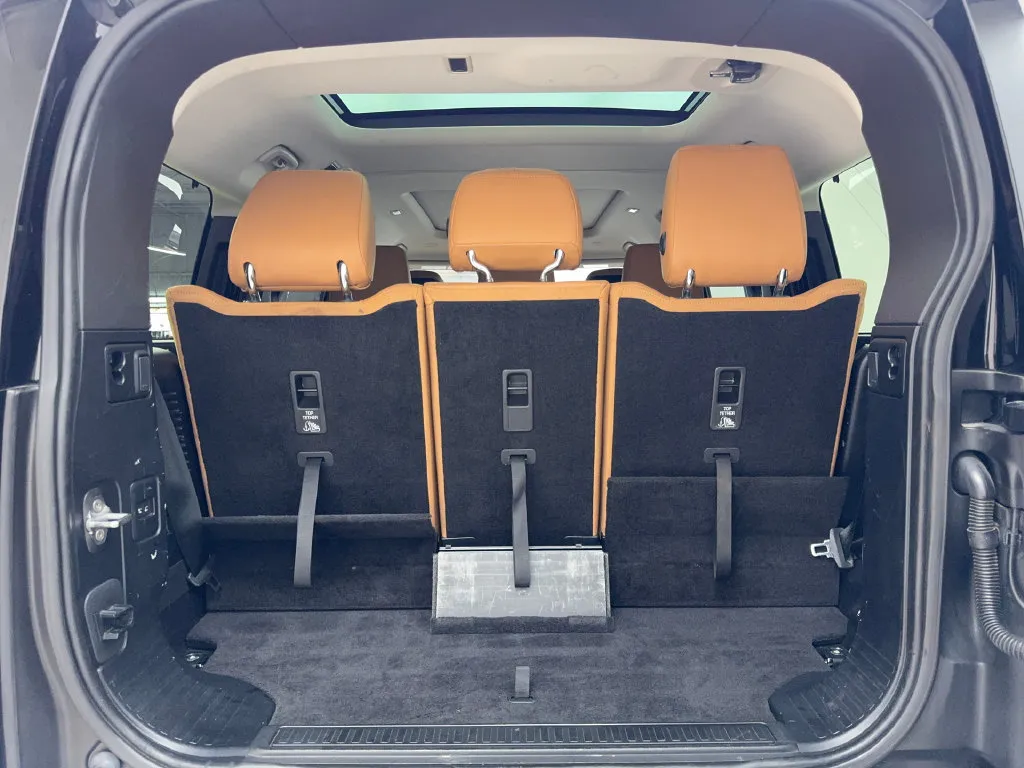 Land Rover Defender photo 81