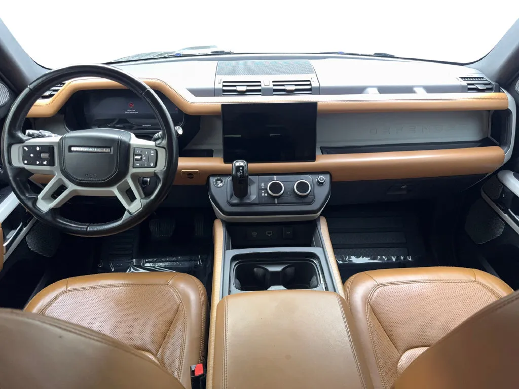 Land Rover Defender photo 56
