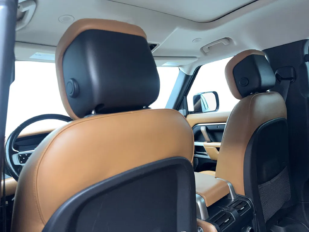 Land Rover Defender photo 36