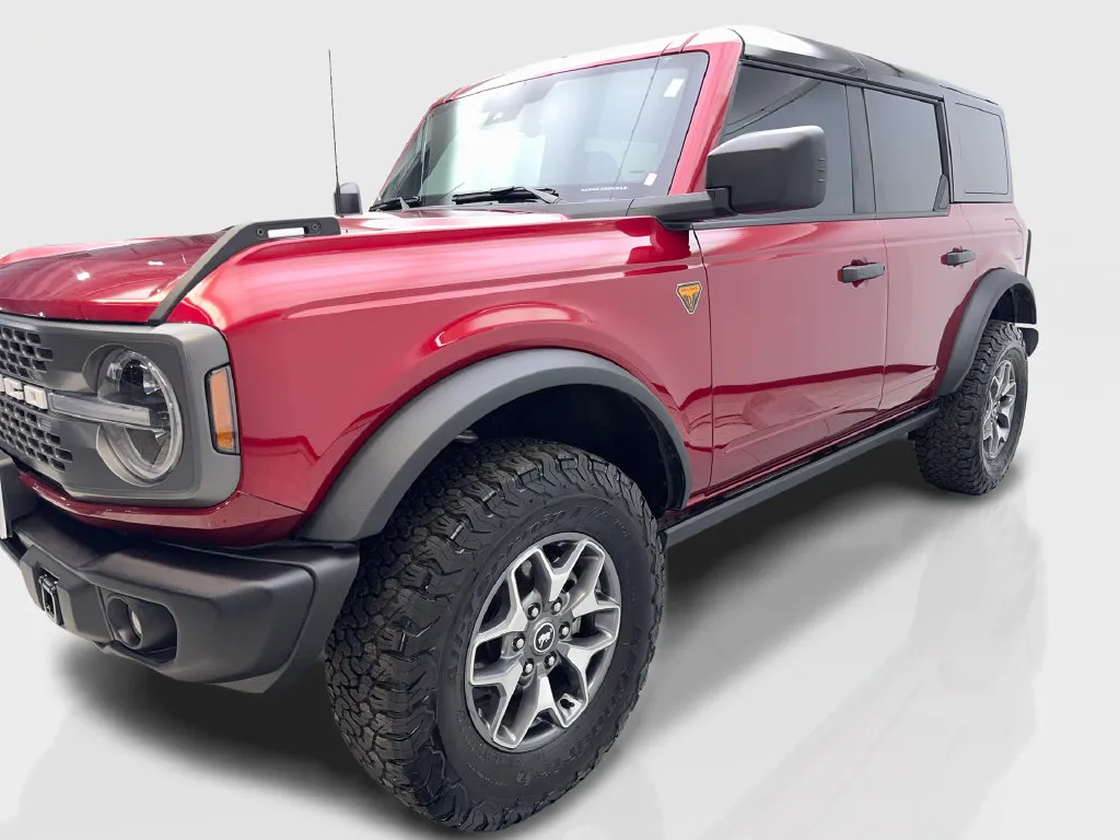 Ford Bronco photo 12