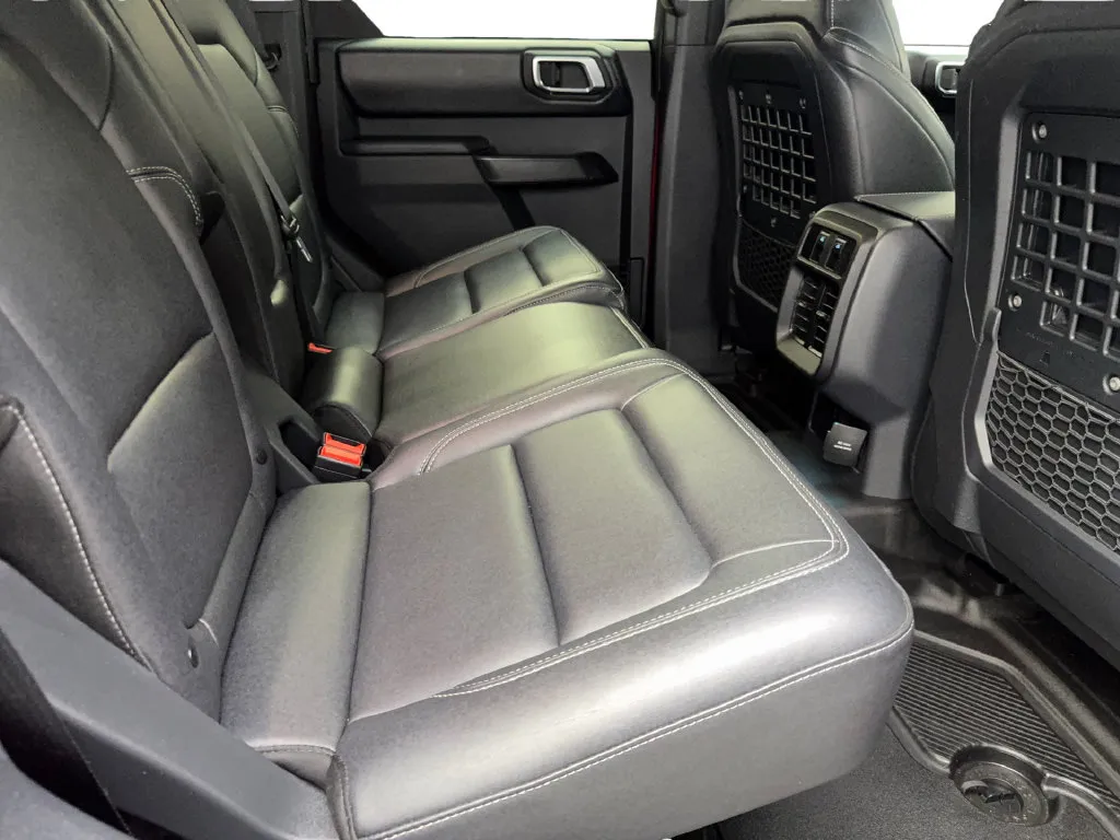 Ford Bronco photo 41