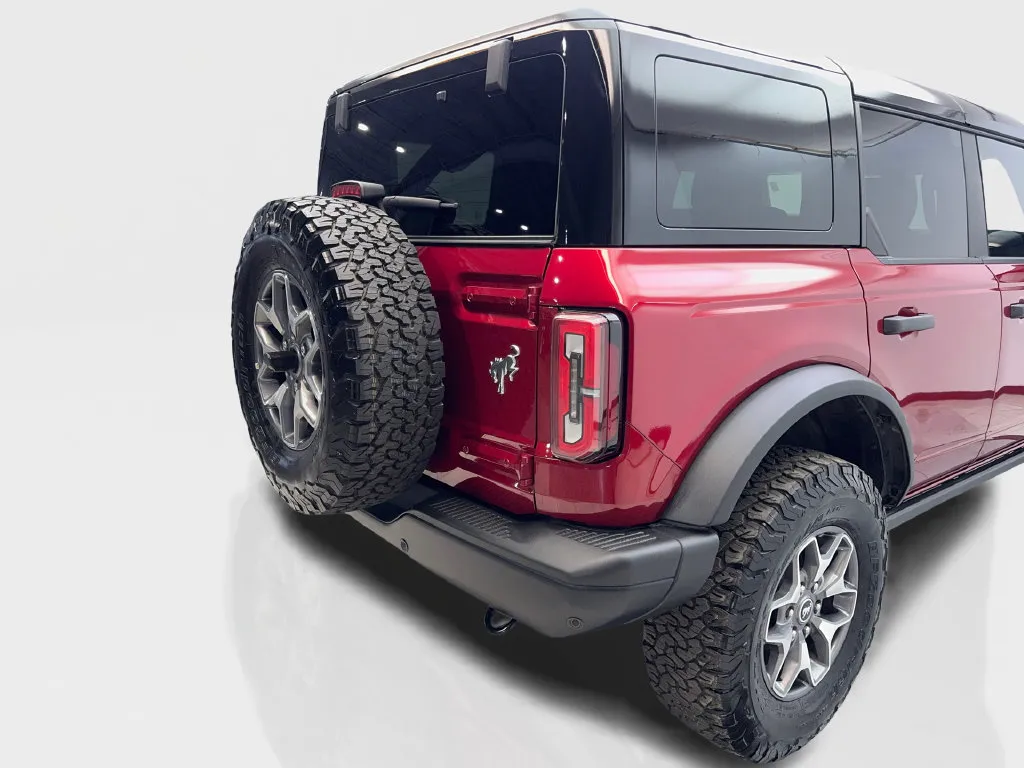 Ford Bronco photo 20