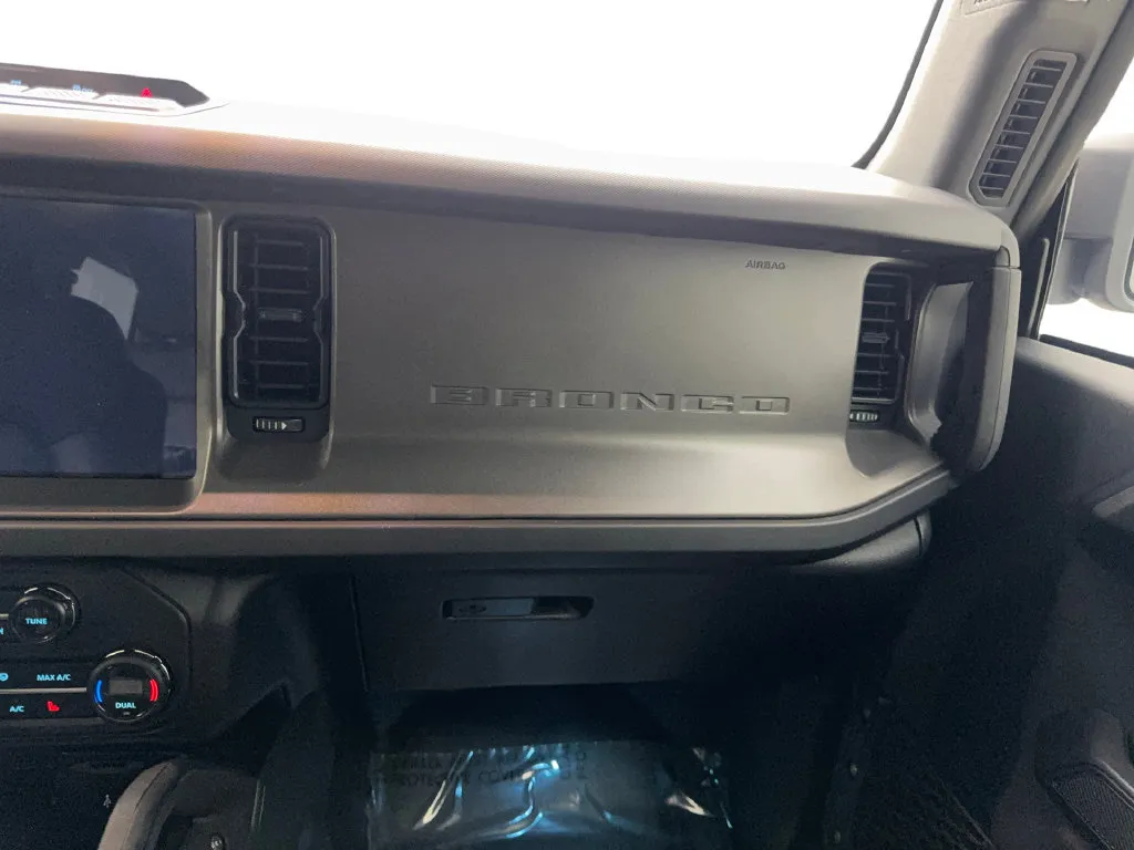 Ford Bronco photo 60