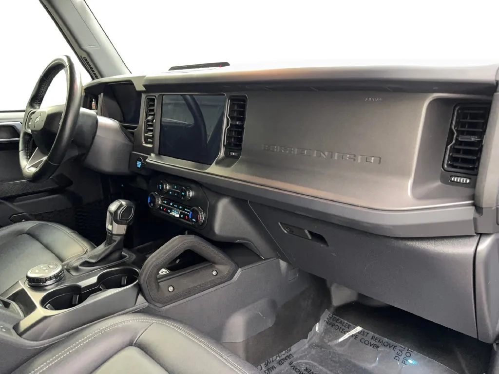 Ford Bronco photo 54