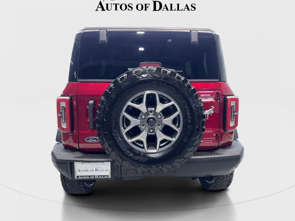 Ford Bronco photo 8
