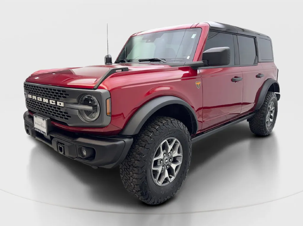 Ford Bronco photo 3