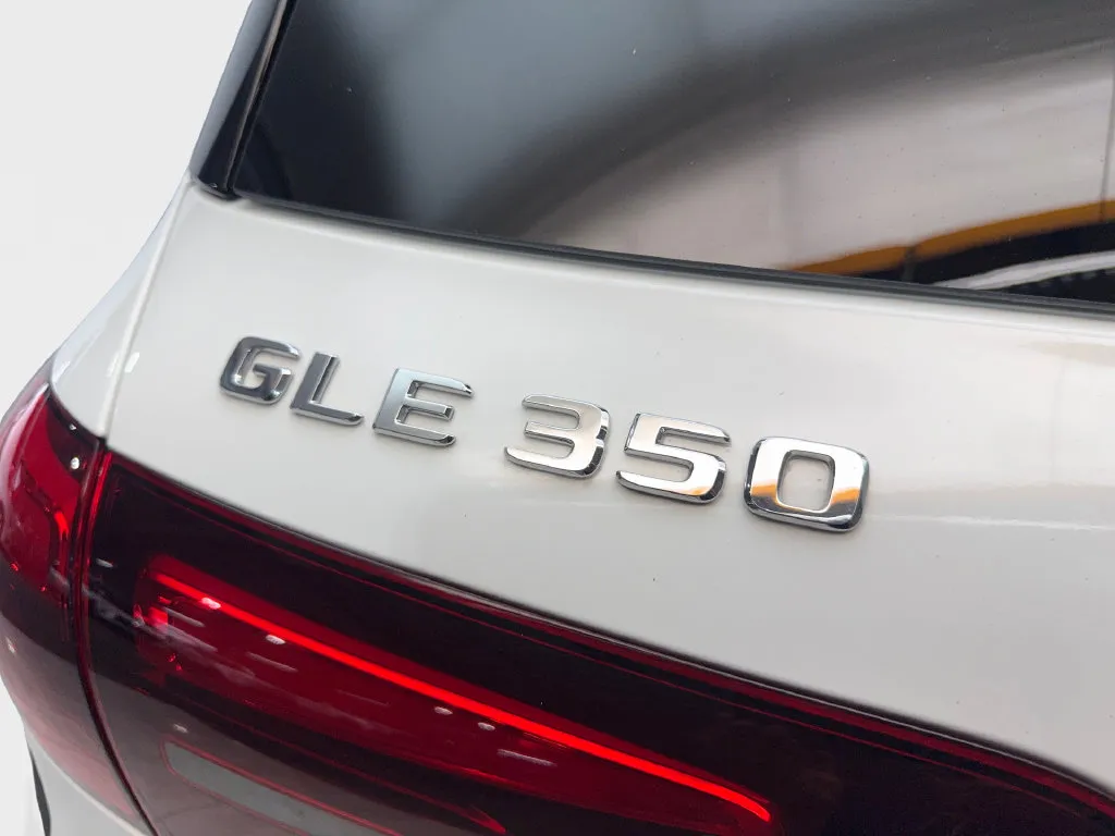 Mercedes-Benz GLE photo 25