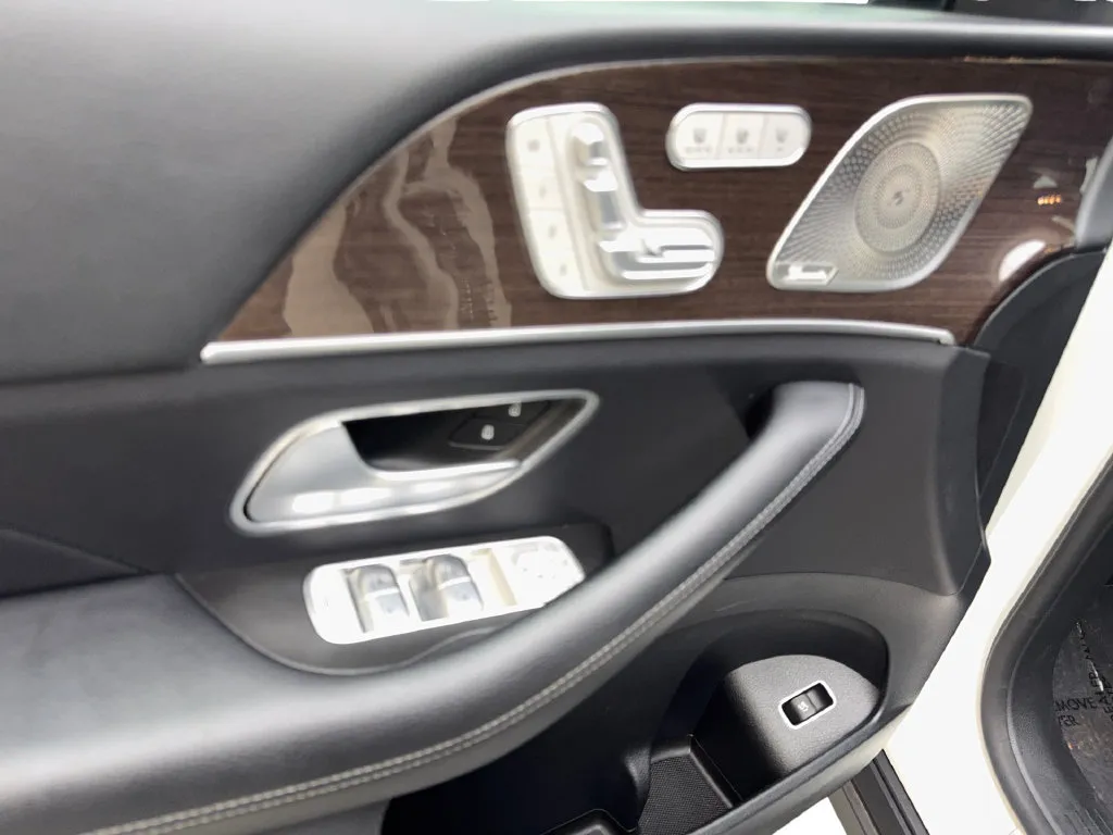 Mercedes-Benz GLE photo 33