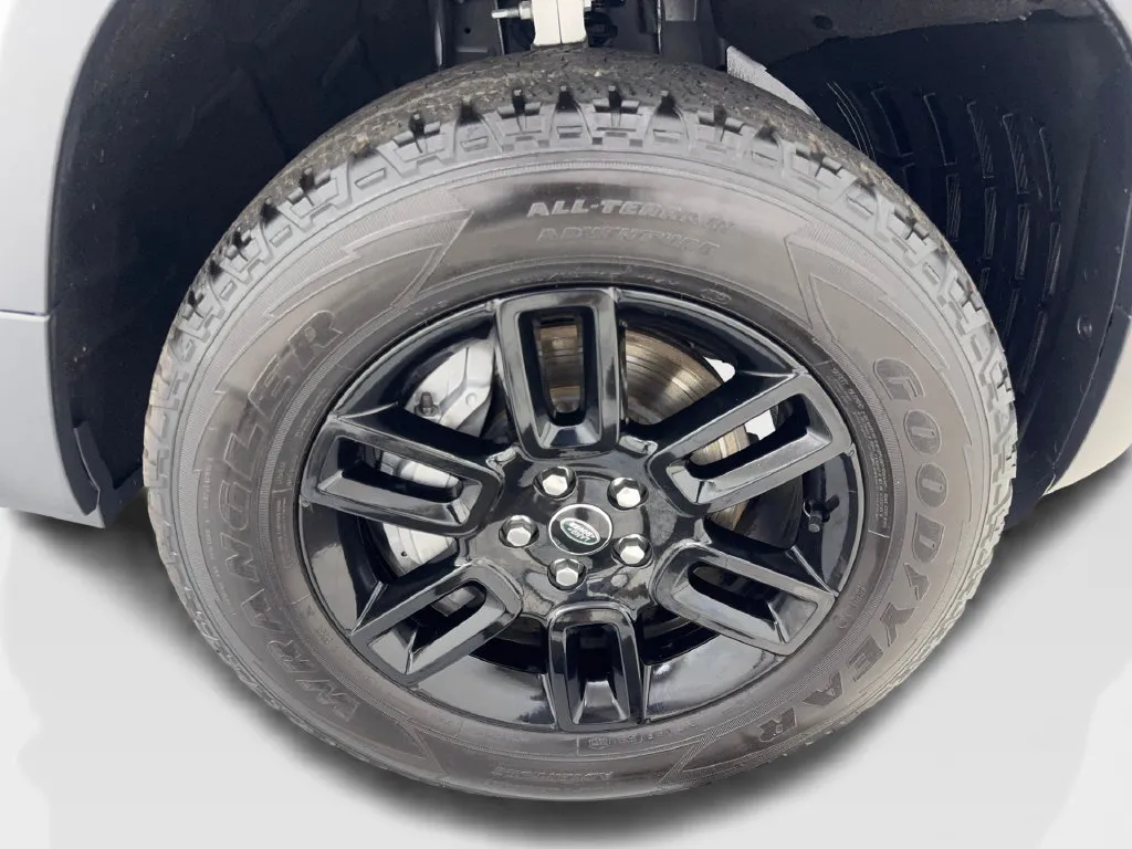 Land Rover Defender photo 83