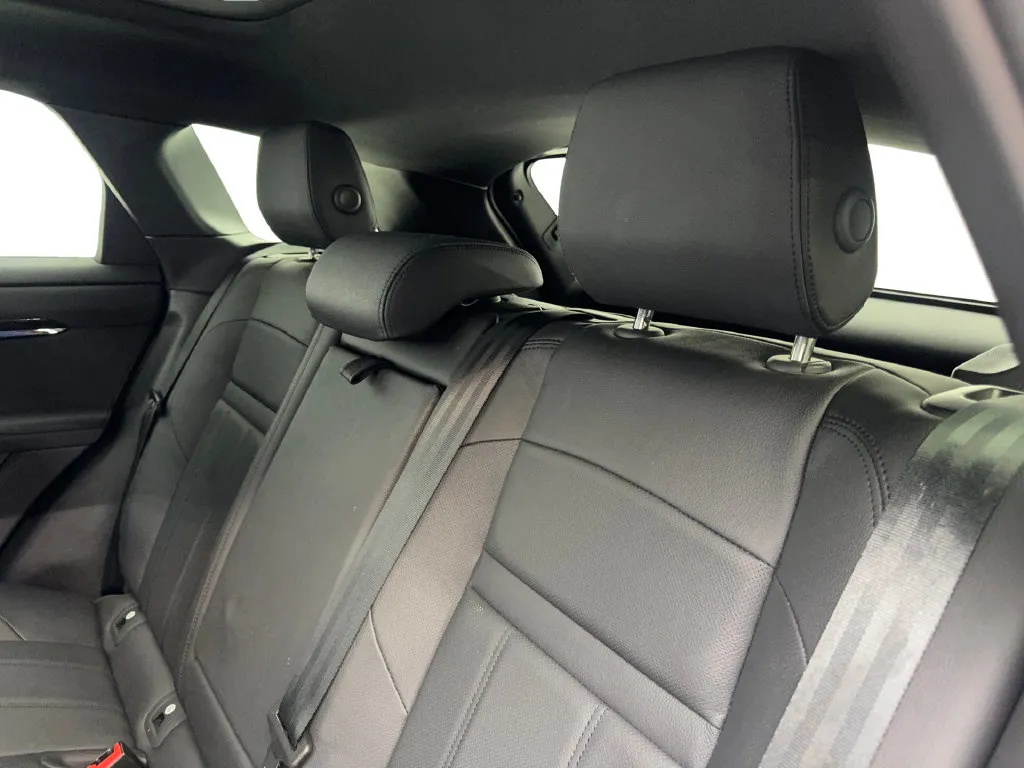 Land Rover Range Rover Evoque photo 36