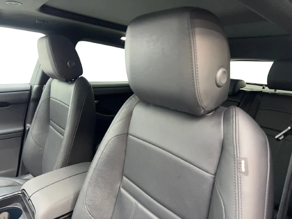 Land Rover Range Rover Evoque photo 29