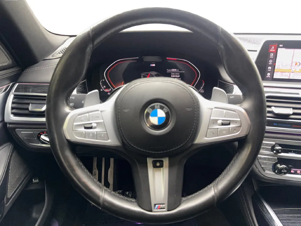 BMW 7 Series photo 59