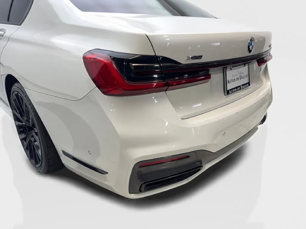 BMW 7 Series photo 21