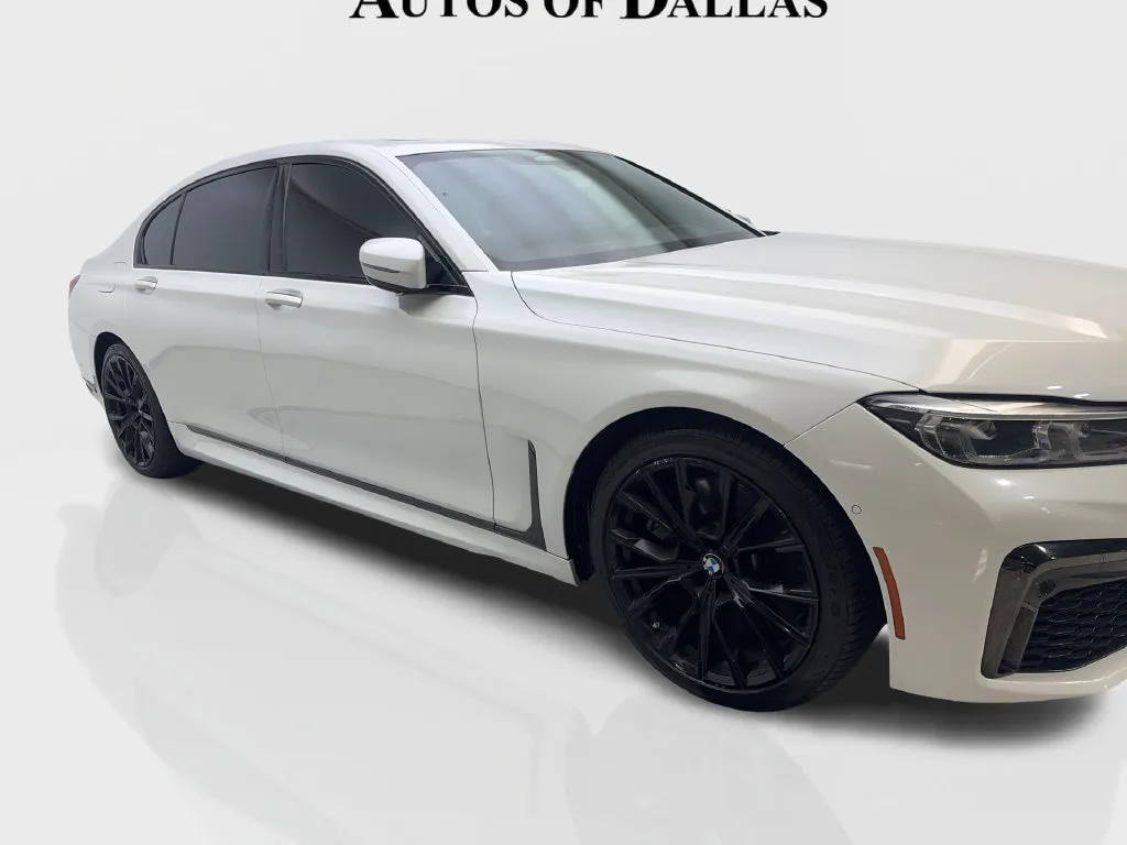 BMW 7 Series photo 14