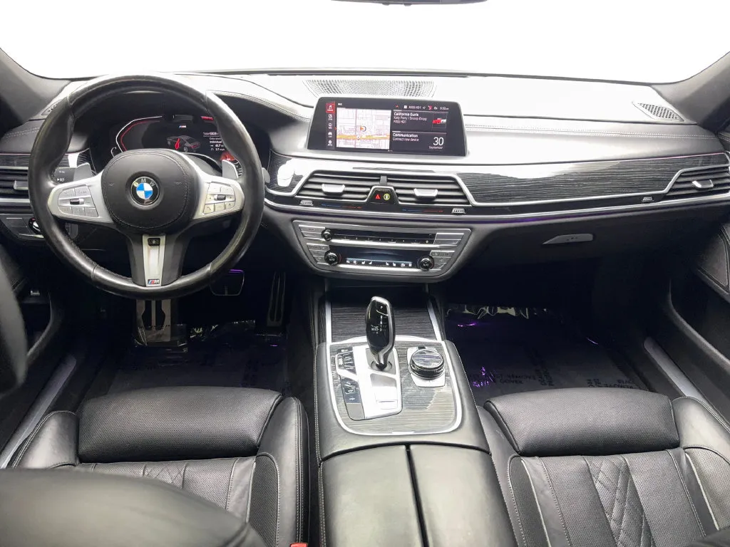 BMW 7 Series photo 54