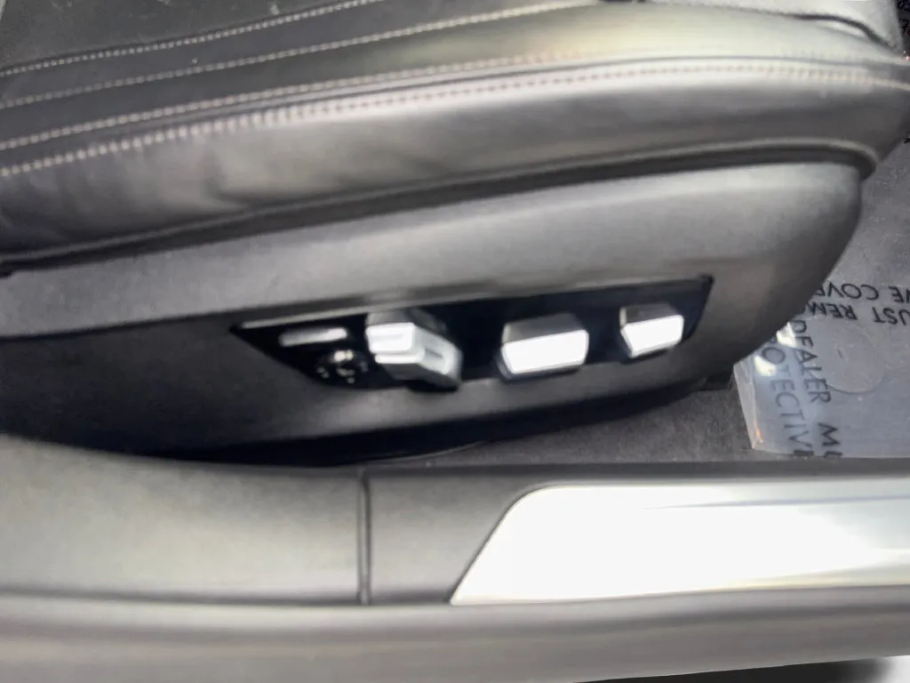 BMW 7 Series photo 50