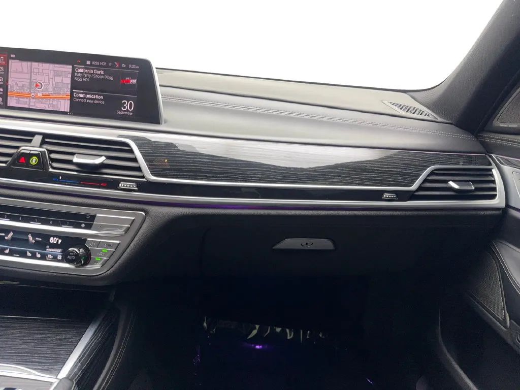 BMW 7 Series photo 61