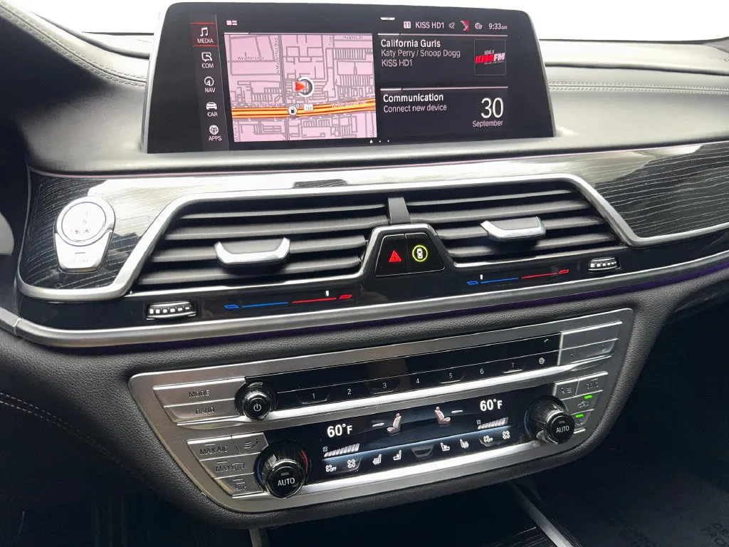 BMW 7 Series photo 64