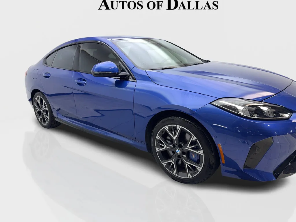 BMW 2 Series photo 14