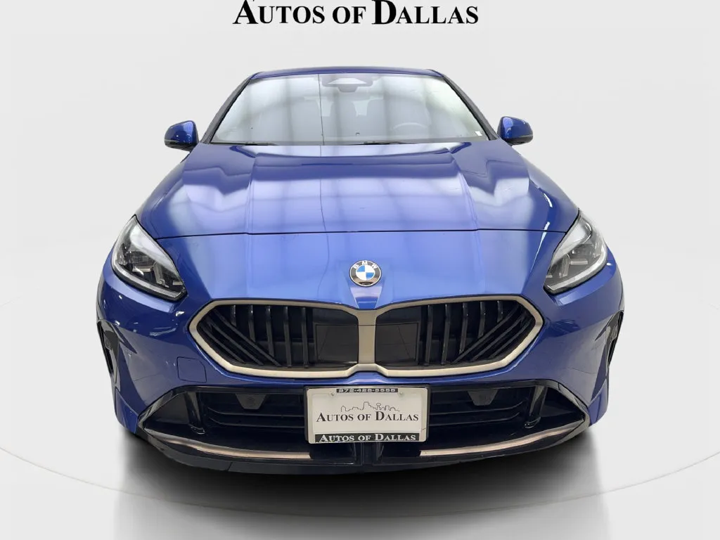 BMW 2 Series photo 4