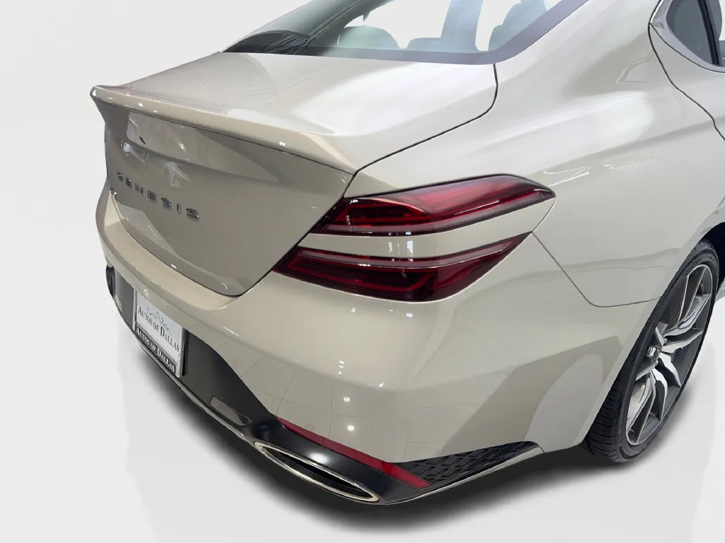 Genesis G70 photo 20