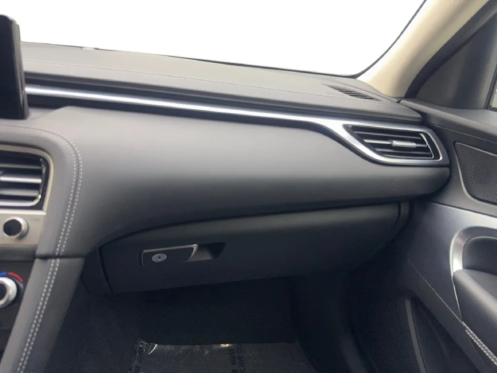 Genesis G70 photo 60