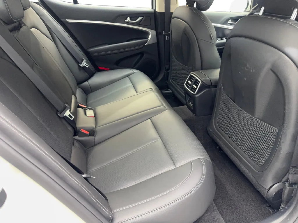 Genesis G70 photo 41