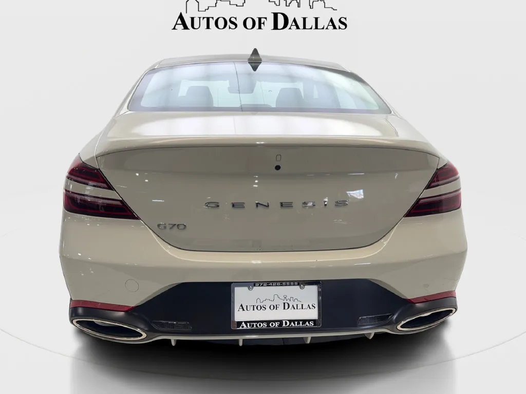 Genesis G70 photo 8
