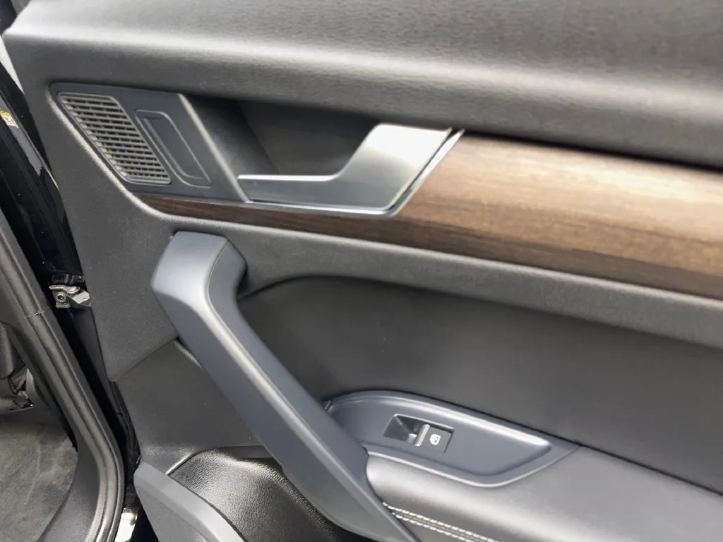 Audi Q5 photo 46