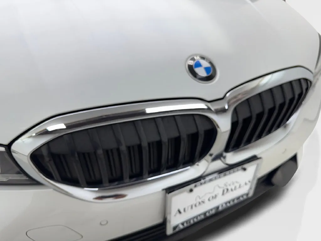 BMW 3 Series photo 26