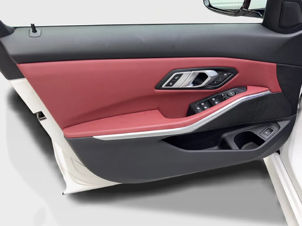 BMW 3 Series photo 32