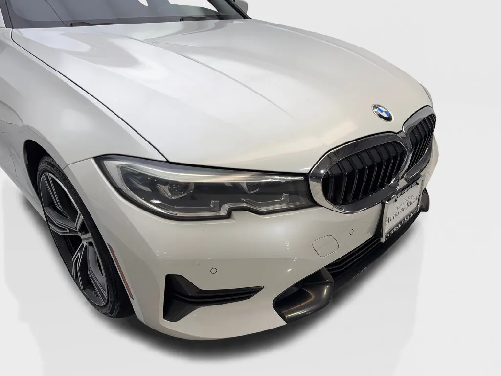 BMW 3 Series photo 19