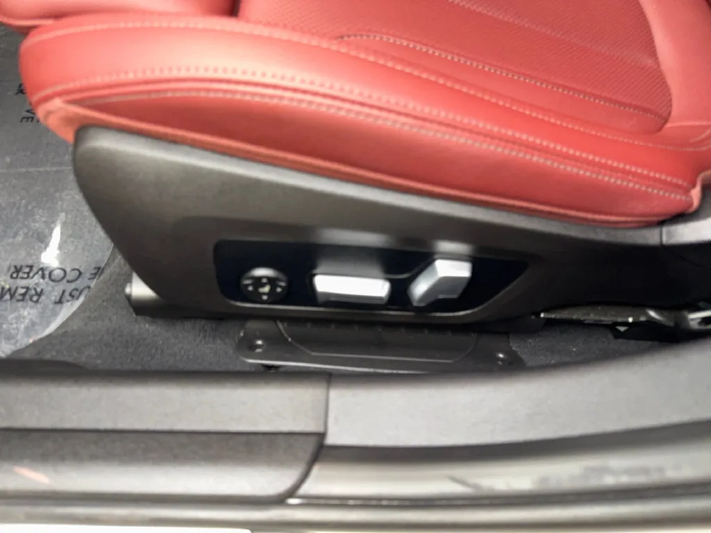 BMW 3 Series photo 30