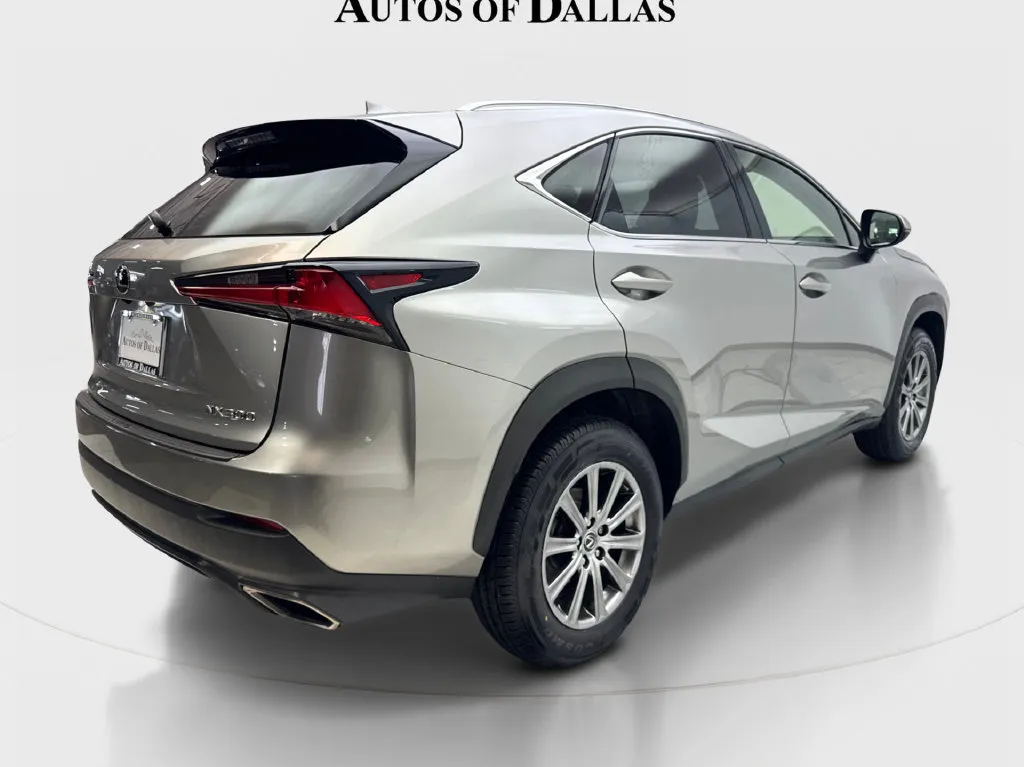 Lexus NX photo 7
